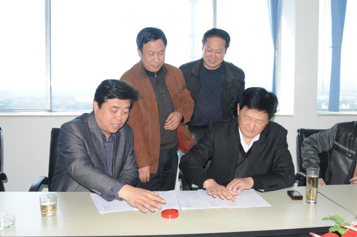 2012年3月31日，洛陽(yáng)市國(guó)資委與魏振幫、李佑生、?？≥x、李?lèi)?ài)科、張斌等5人組成的職工聯(lián)合購(gòu)買(mǎi)體簽訂《產(chǎn)權(quán)轉(zhuǎn)讓協(xié)議》。